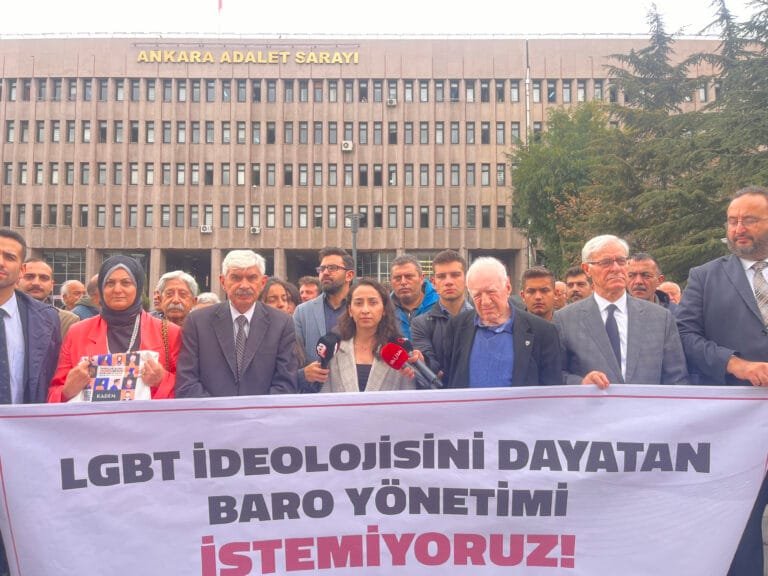 LGBT etkinliğine karşı çıkan Av. Merve Ayvalı adliye önünden seslendi: LGBT’yi dayatan baro yönetimi istemiyoruz